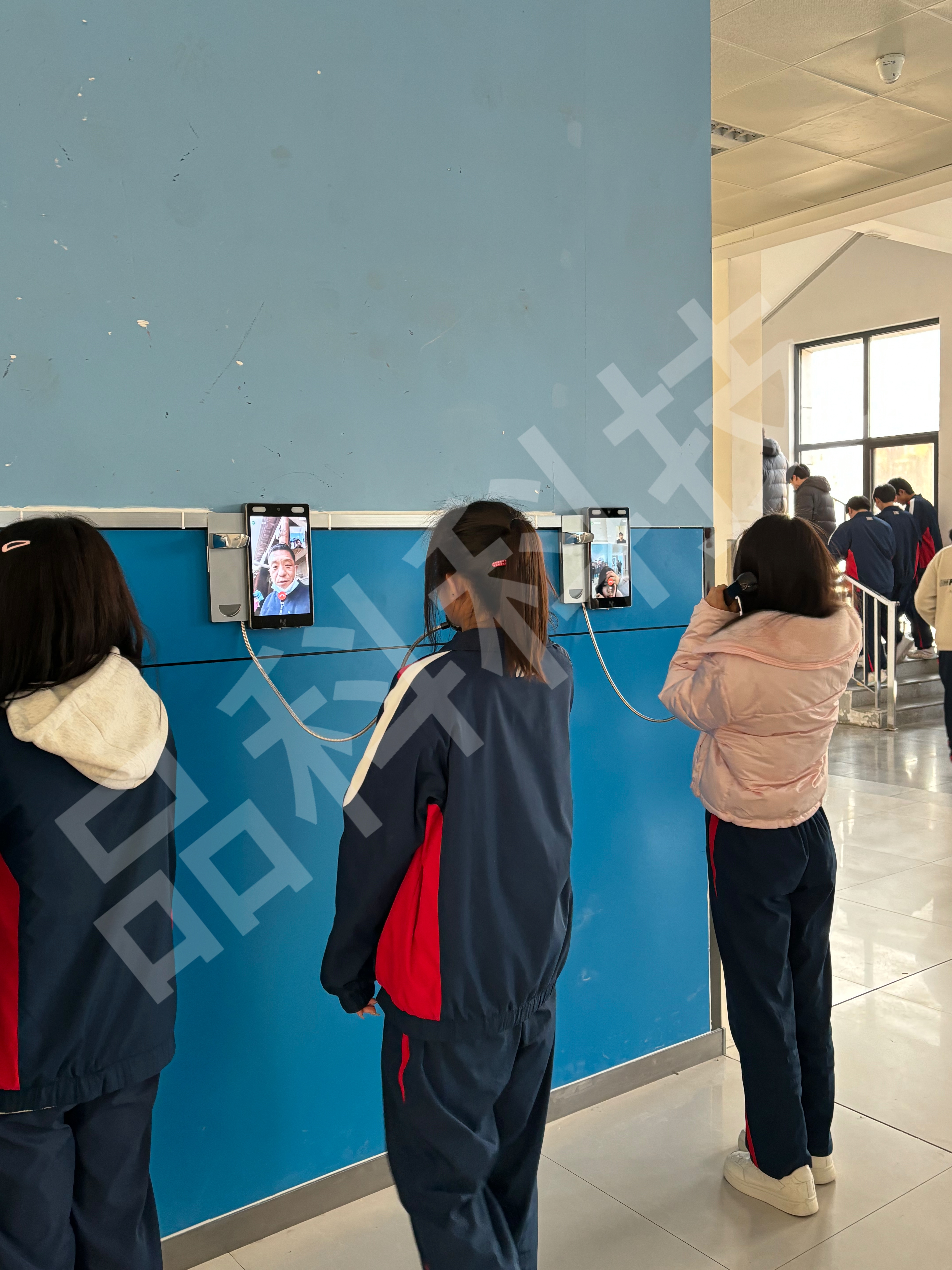 品科校園親情話機